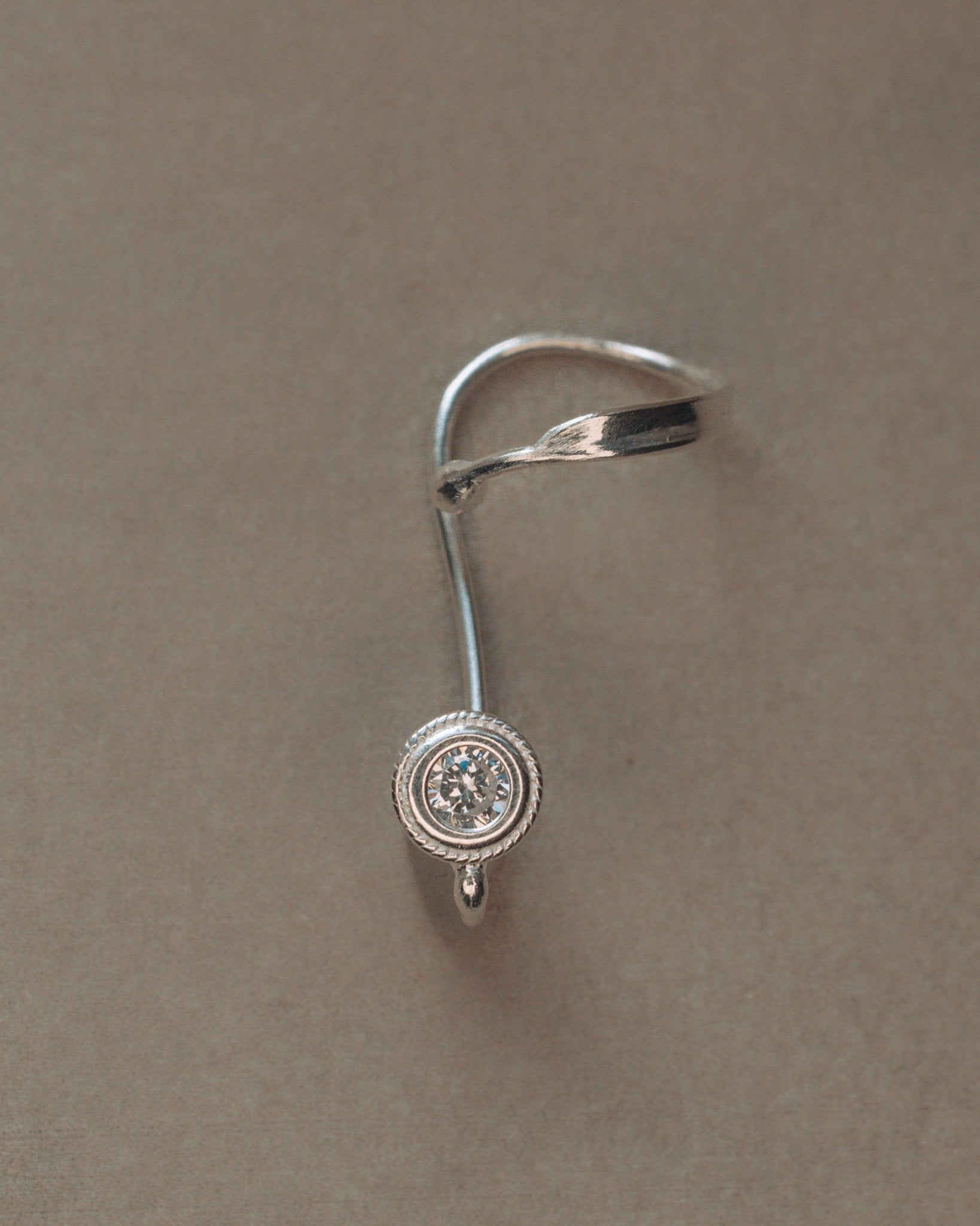 A CLASSIC EARCUFF Nella & Sina