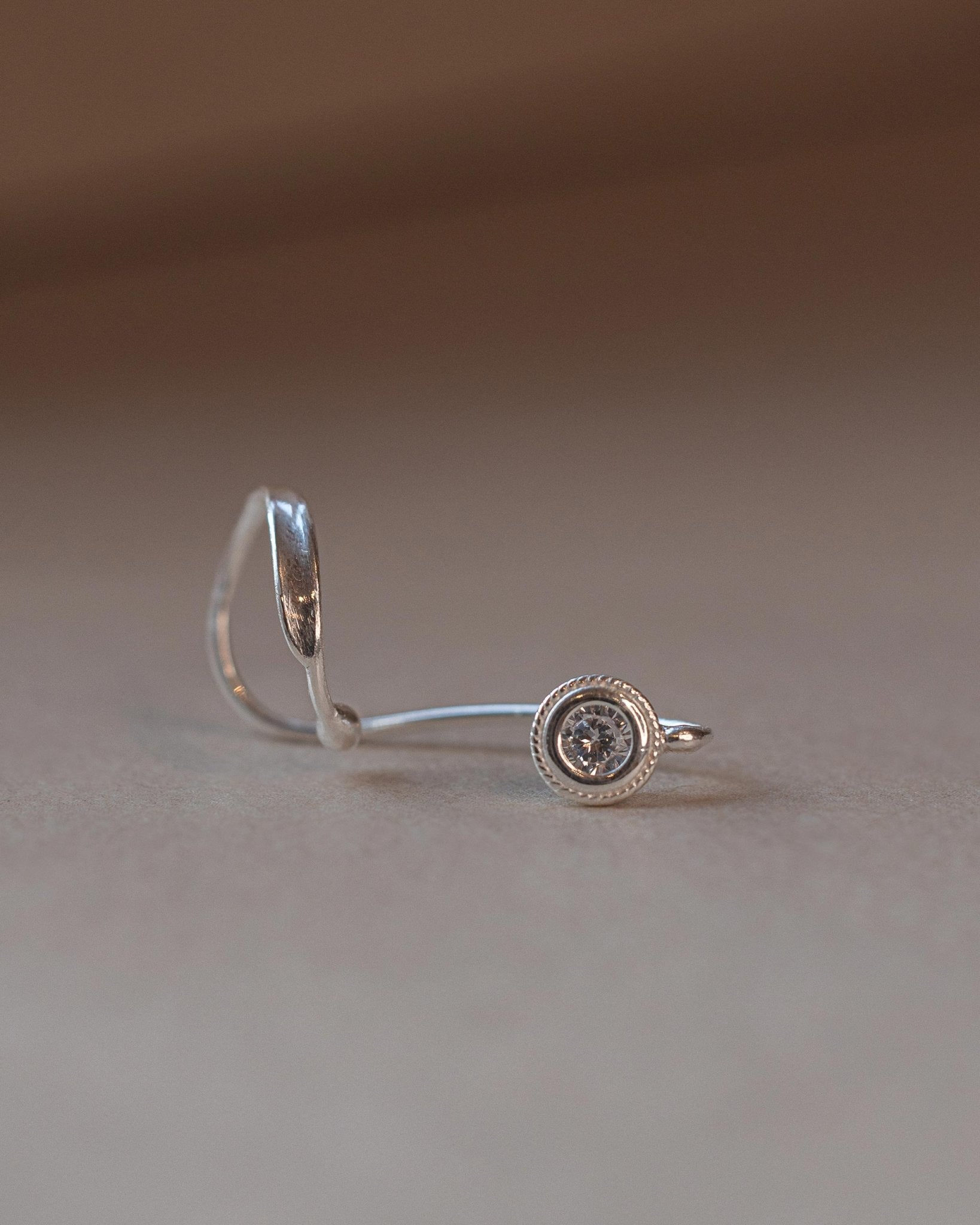 A CLASSIC EARCUFF Nella & Sina