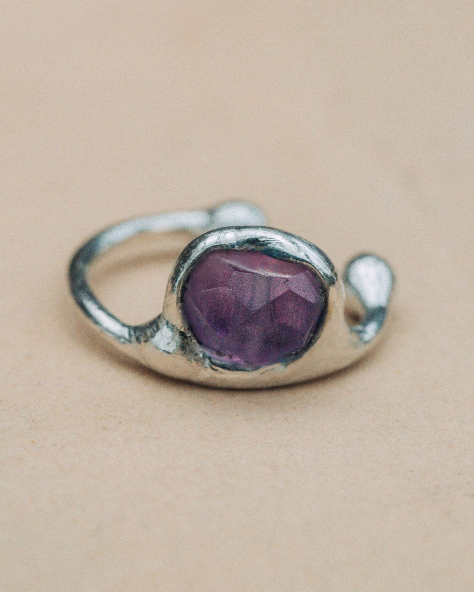 LIZ Earcuff Amethyst Nella & Sina