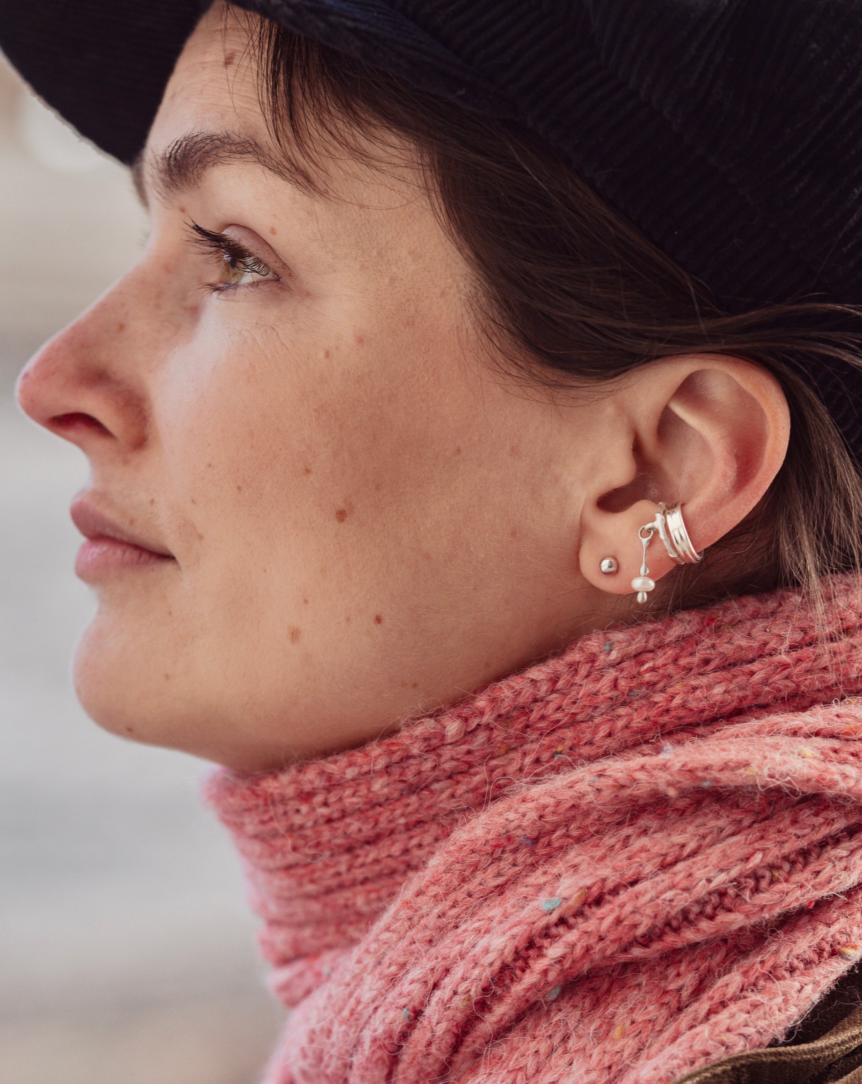 Rachel Earcuff Nella & Sina