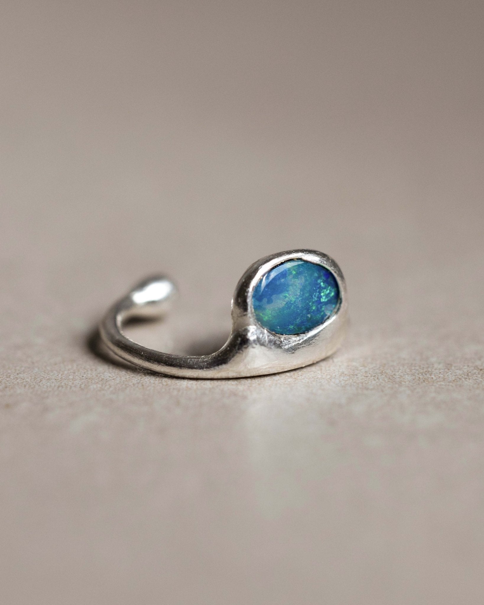 JUNIPER Earcuff Opal Nella & Sina