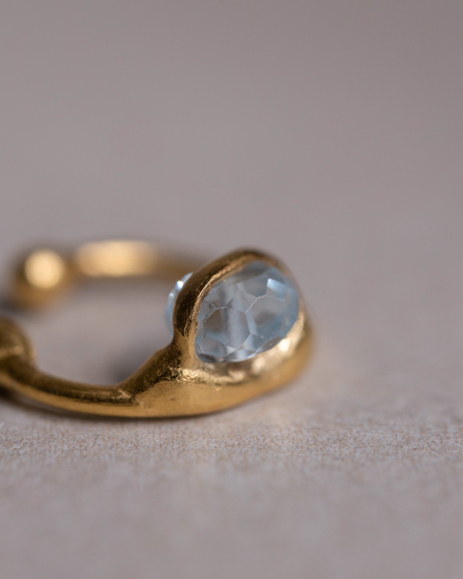 MILA Earcuff Aquamarin Nella & Sina