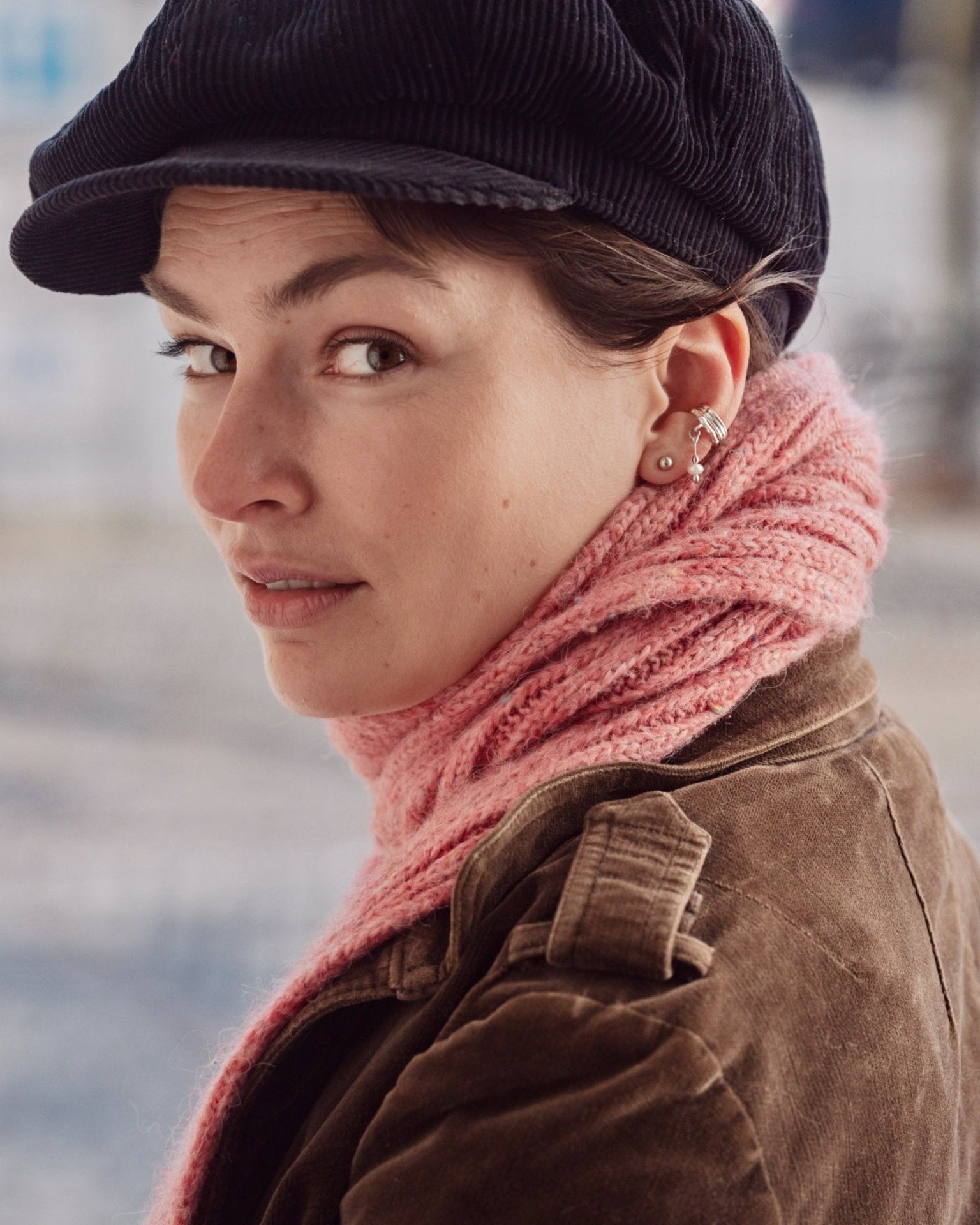 Rachel Earcuff Nella & Sina